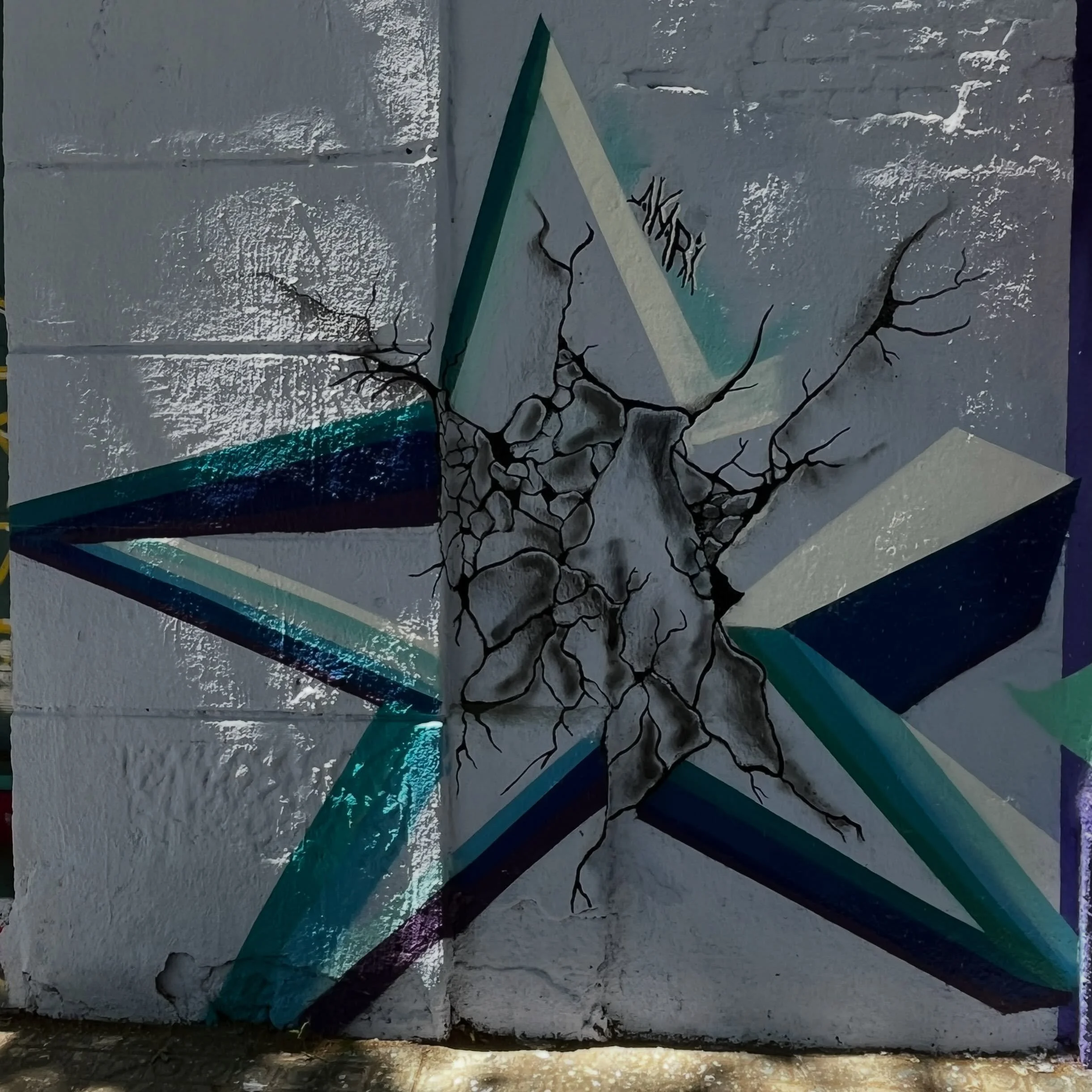 @solounacto #streetart #barcelonastreetart #barcelonastreetstyletour #streetarttourbarcelona #barcelonastreetarttour