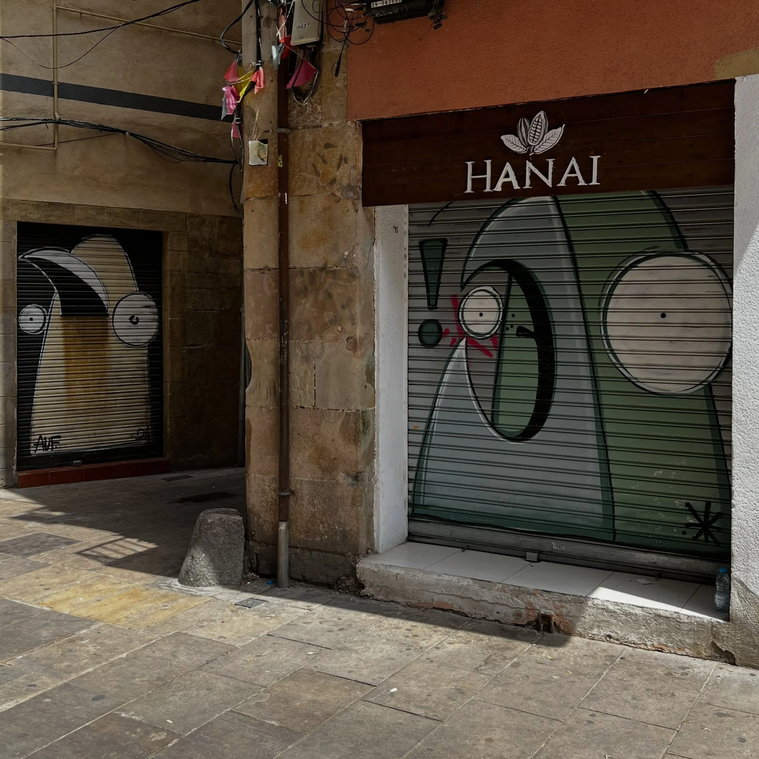 #streetart #barcelonastreetart #barcelonastreetstyletour #streetarttourbarcelona #barcelonastreetarttour