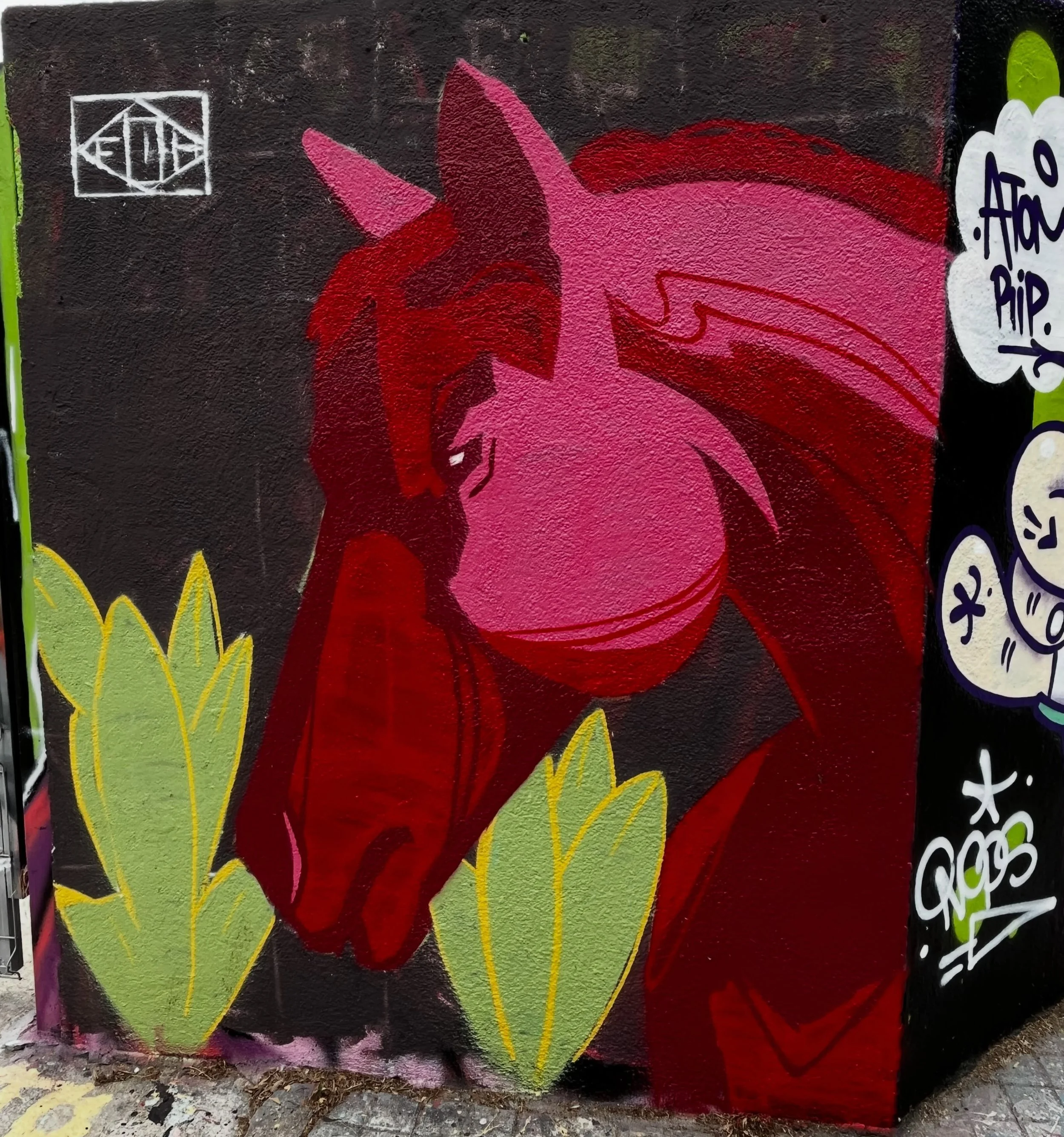 #streetart #barcelonastreetart #barcelonastreetstyletour #streetarttourbarcelona #barcelonastreetarttour