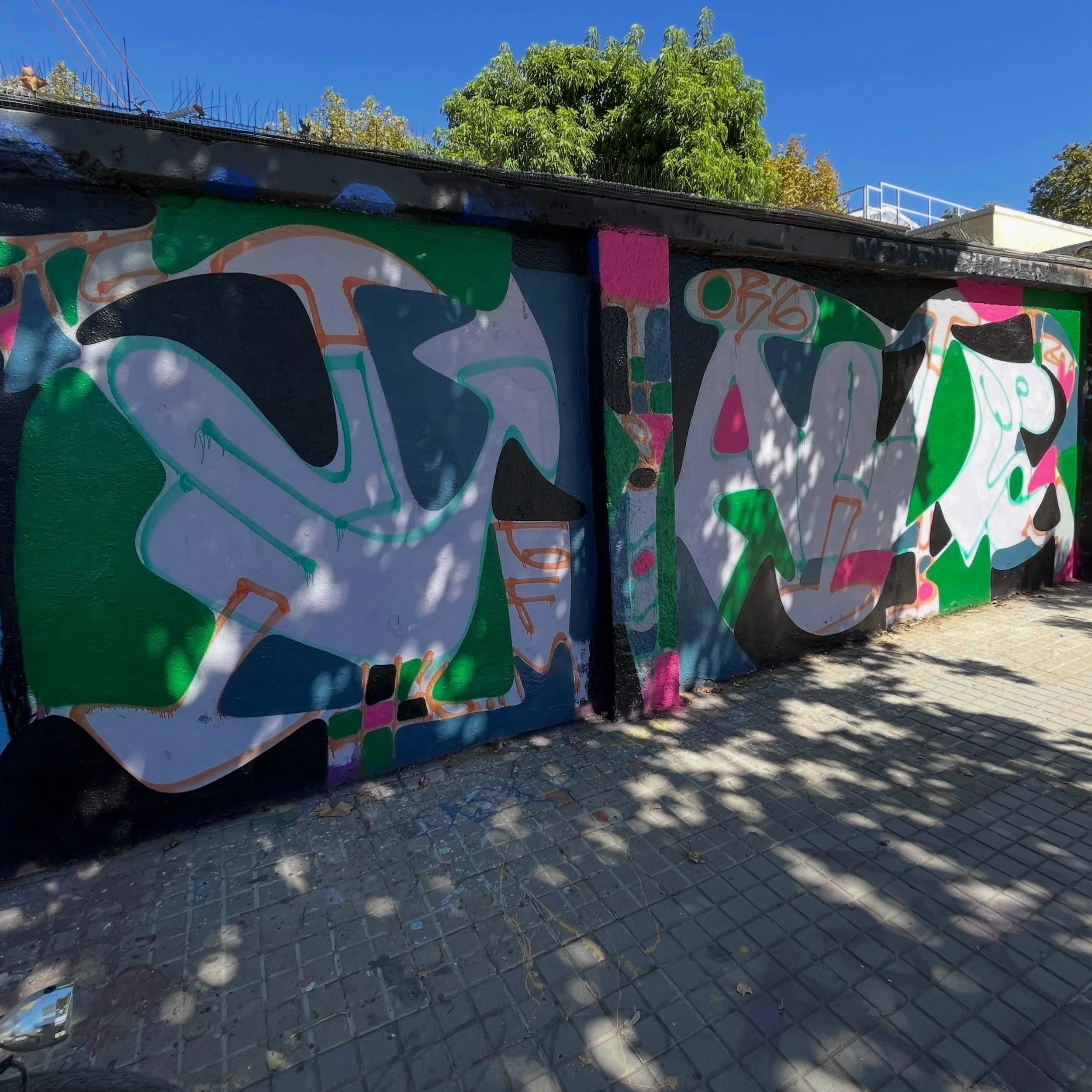 #streetart #barcelonastreetart #barcelonastreetstyletour #streetarttourbarcelona #barcelonastreetarttour