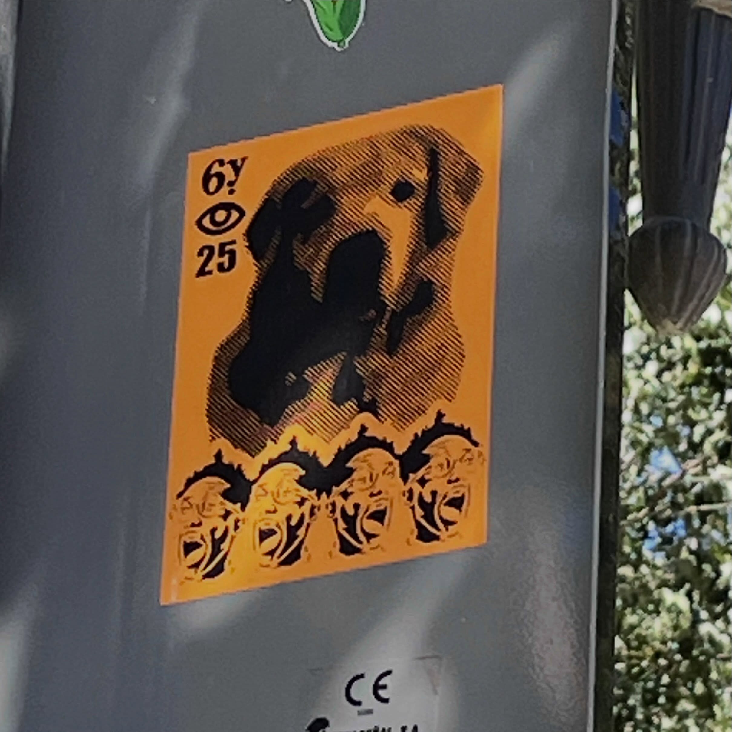 @gerdyharapos #streetart #barcelonastreetart #barcelonastreetstyletour #streetarttourbarcelona #barcelonastreetarttour