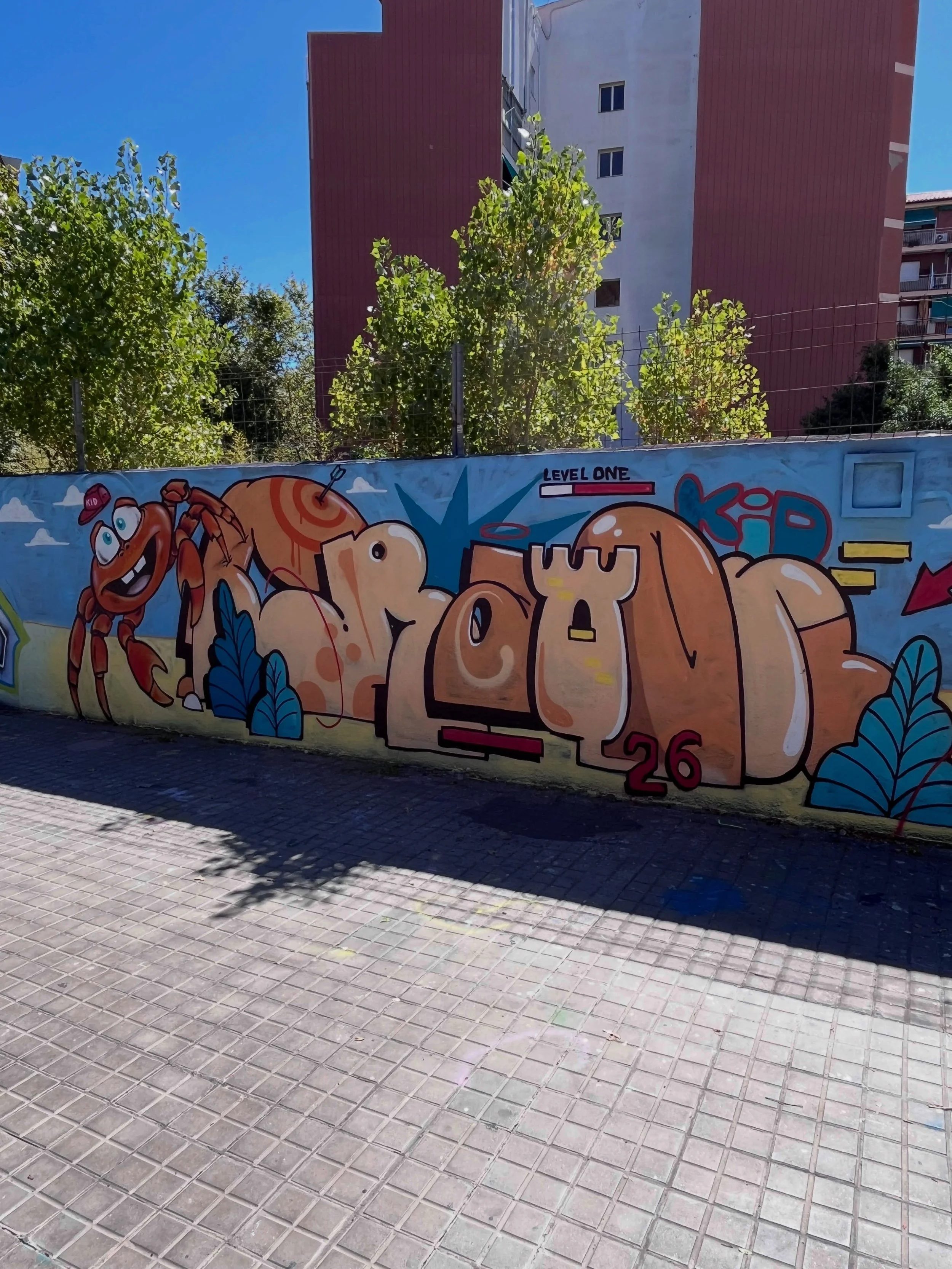 #streetart #barcelonastreetart #barcelonastreetstyletour #streetarttourbarcelona #barcelonastreetarttour