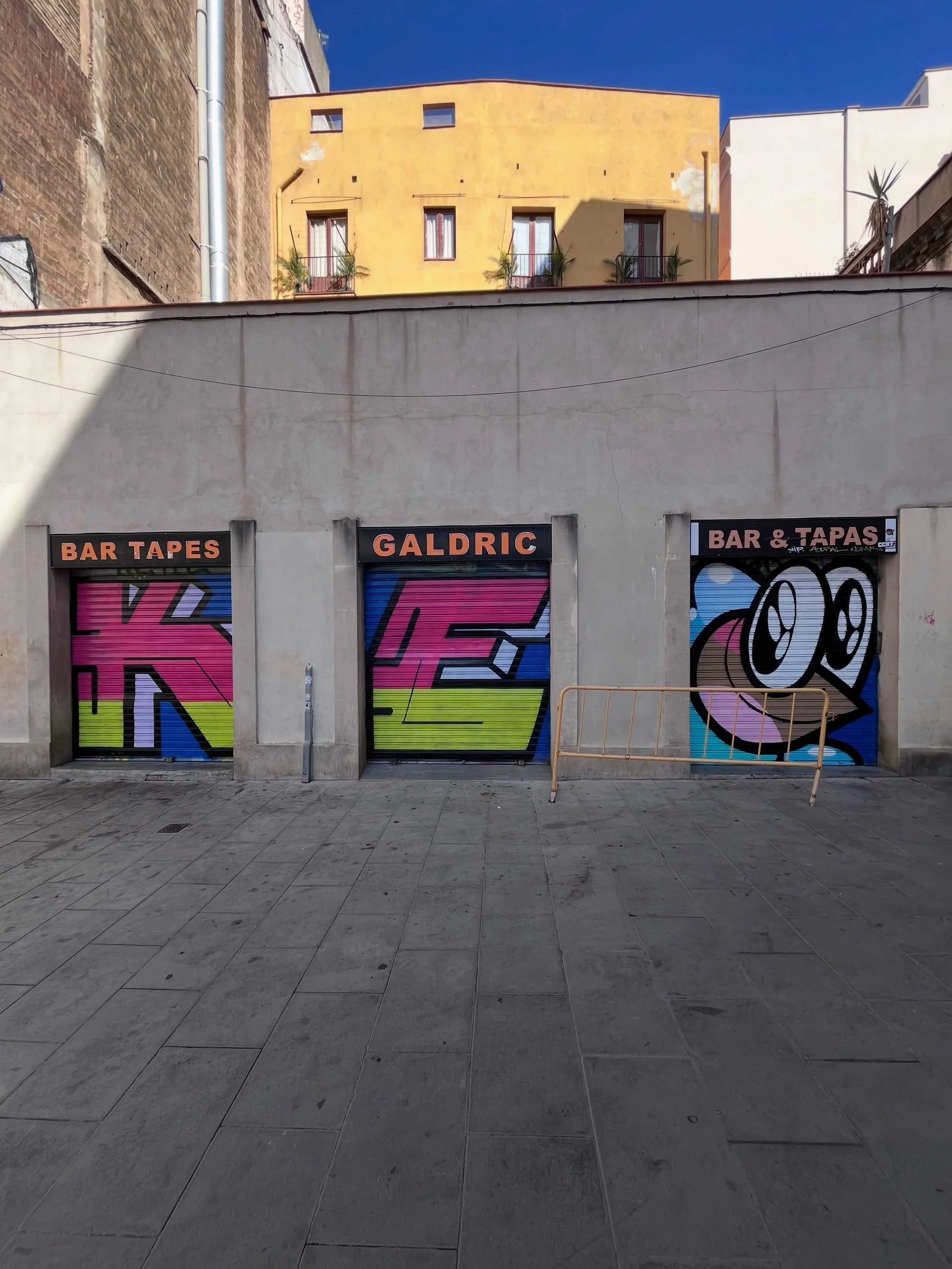 @kenor1 @birdiebcn #graffiti #barcelonastreetart #barcelonastreetstyletour #streetarttourbarcelona #barcelonastreetarttour