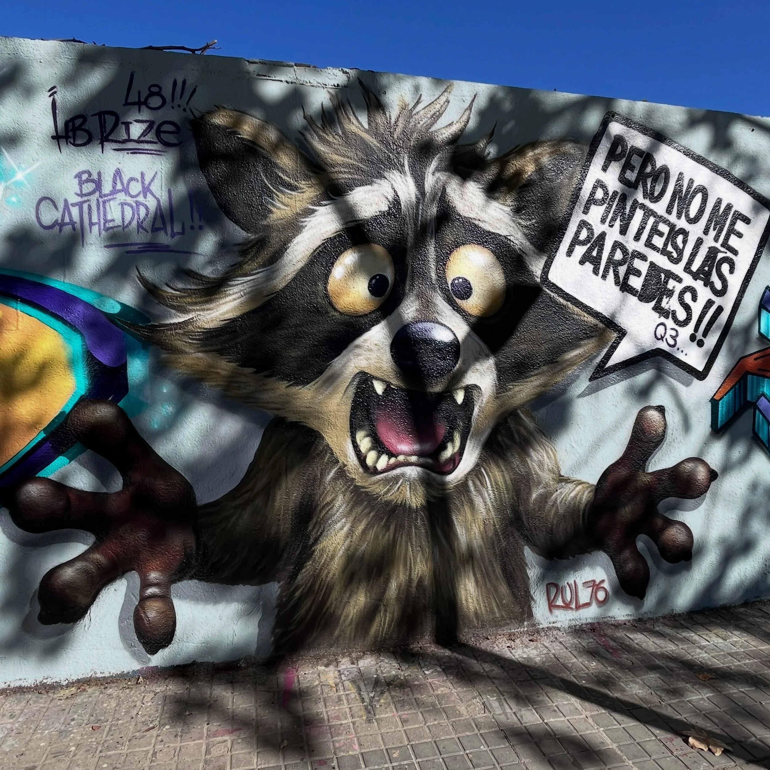 #streetart #barcelonastreetart #barcelonastreetstyletour #streetarttourbarcelona #barcelonastreetarttour