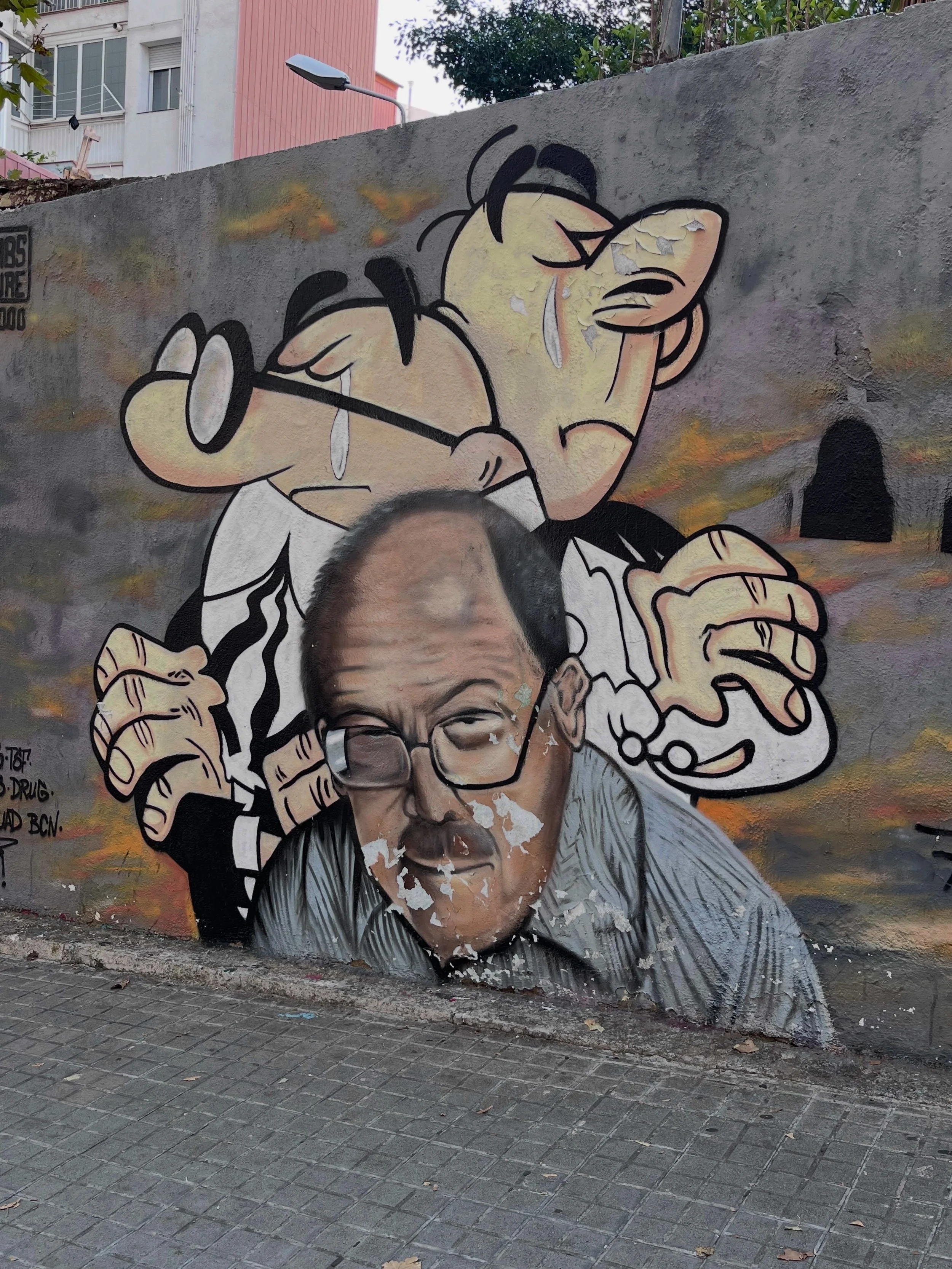 @absure2000_sac_156_tsf_cpa_tkb #streetart #barcelonastreetart #barcelonastreetstyletour #streetarttourbarcelona #barcelonastreetarttour