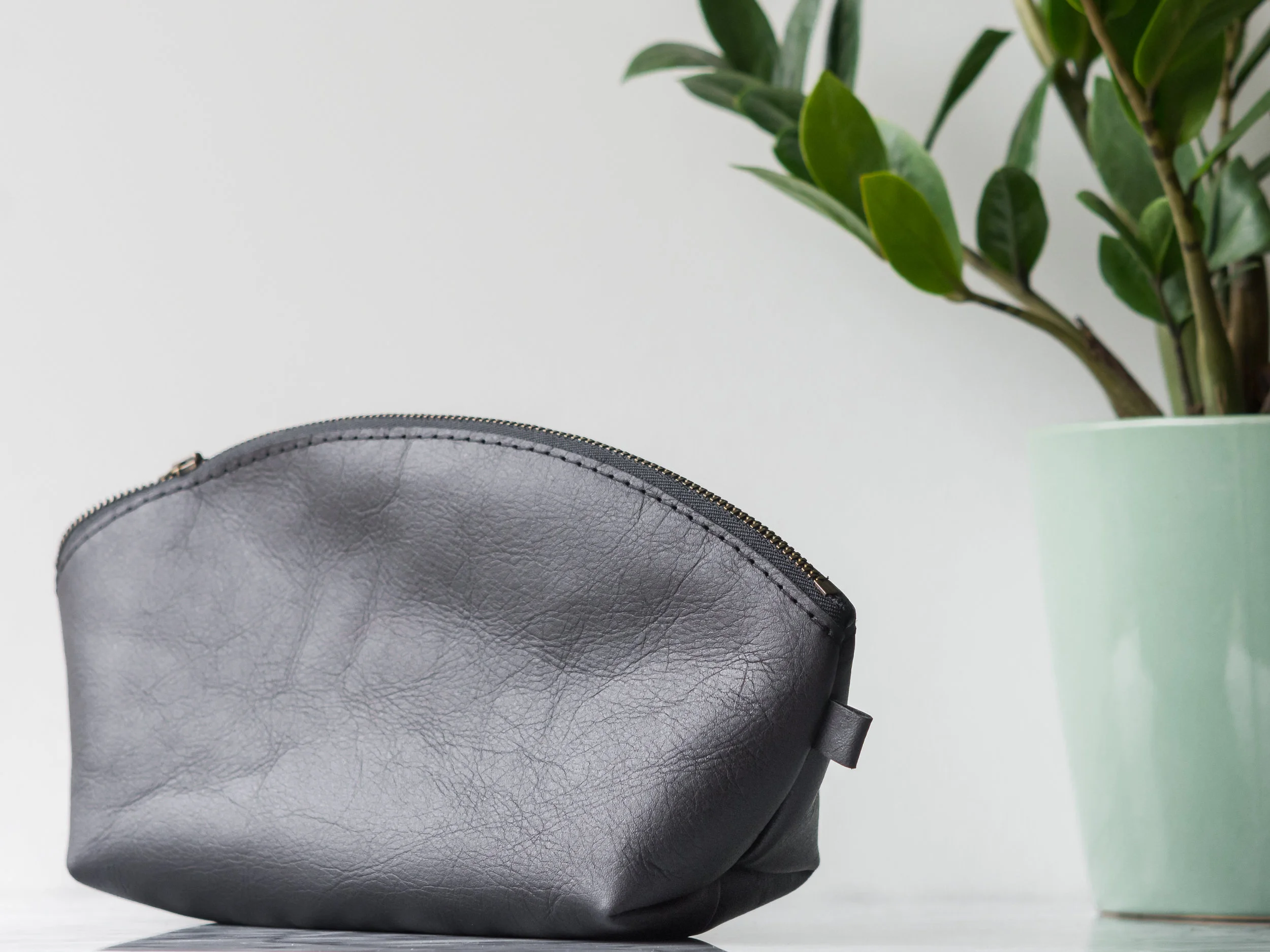 black dumpling pouch2.jpg
