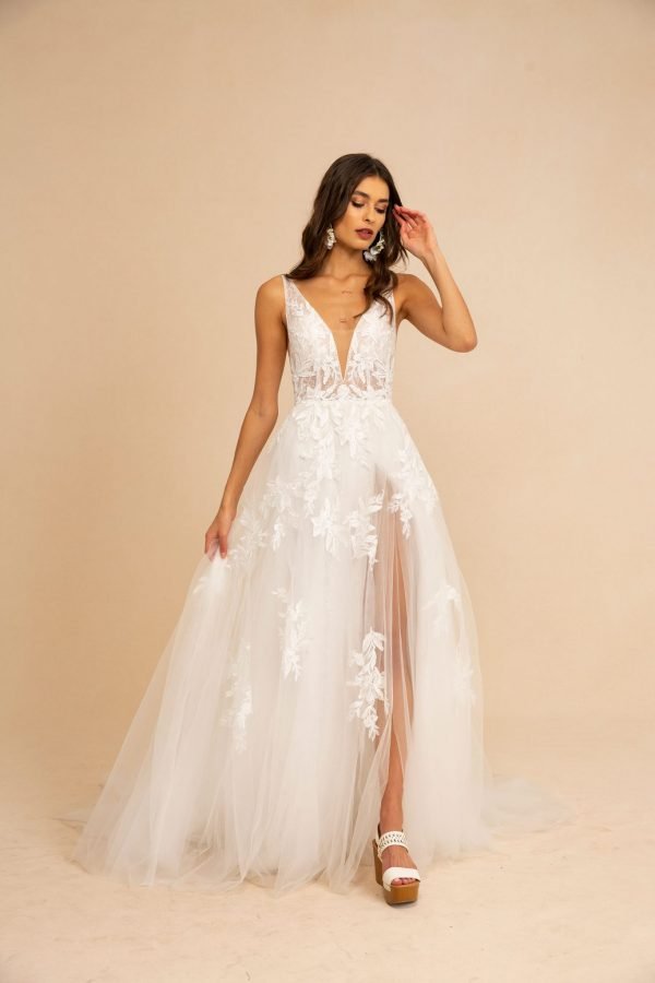 Giuletta-Front-600x900.jpeg
