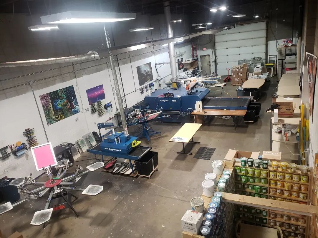 It was a quiet day around here so of course we took the opportunity to clean up a bit. The shop just hits different after a big clean and a proper restock on screens! We hope you all enjoyed the holiday weekend and are soaking up the insanely warm we