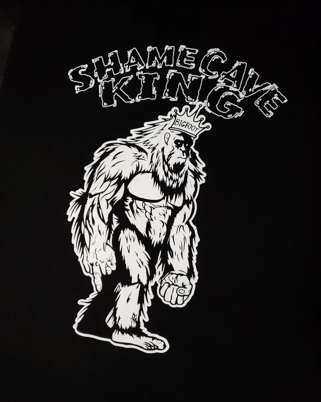 Don't forget to ask @lj_muskwa about his shame cave! Busting out a few hundred of these bad boys on the auto today! 

#printandplaten #alternativetradeswear #edmontonstickers #ljmuskwa #bigfoot #yeg #yegart #yegbusiness #indigenous #indigenousbusines