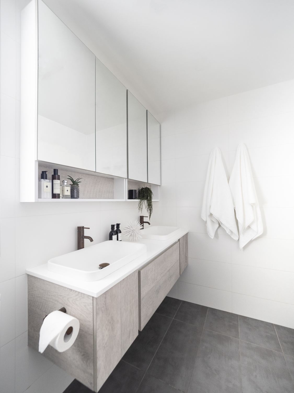 Interior-Design-Bathroom-Woollahra-Sydney-Alexandra-Marie-Interiors-10.jpg