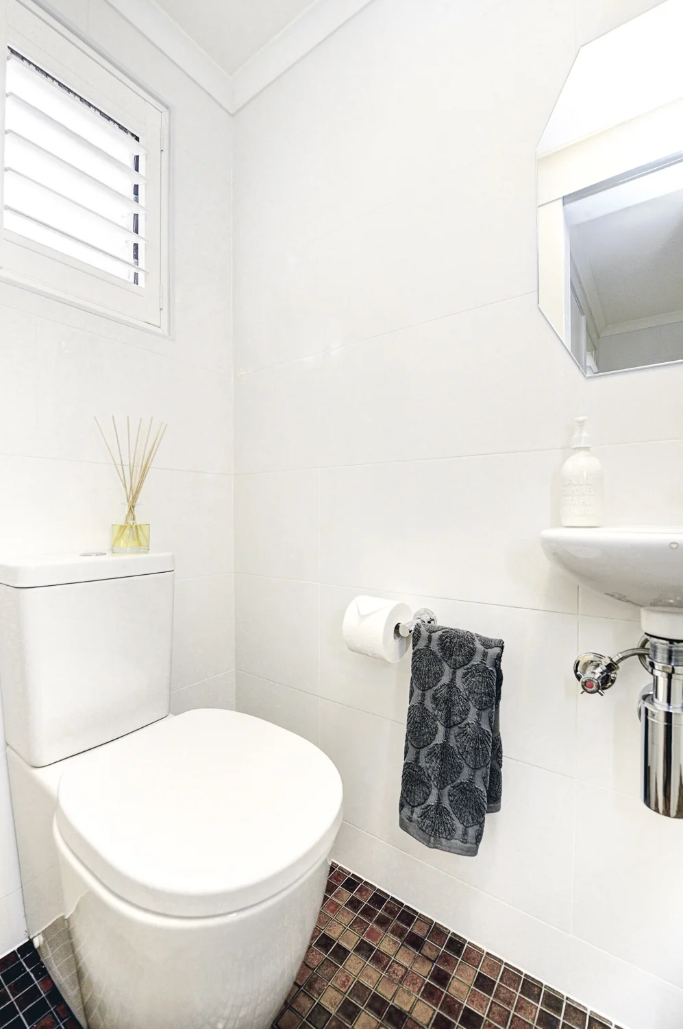 Interior-Design-Powder-Room-Coffs-Harbour-Alexandra-Marie-Interiors-15.jpg