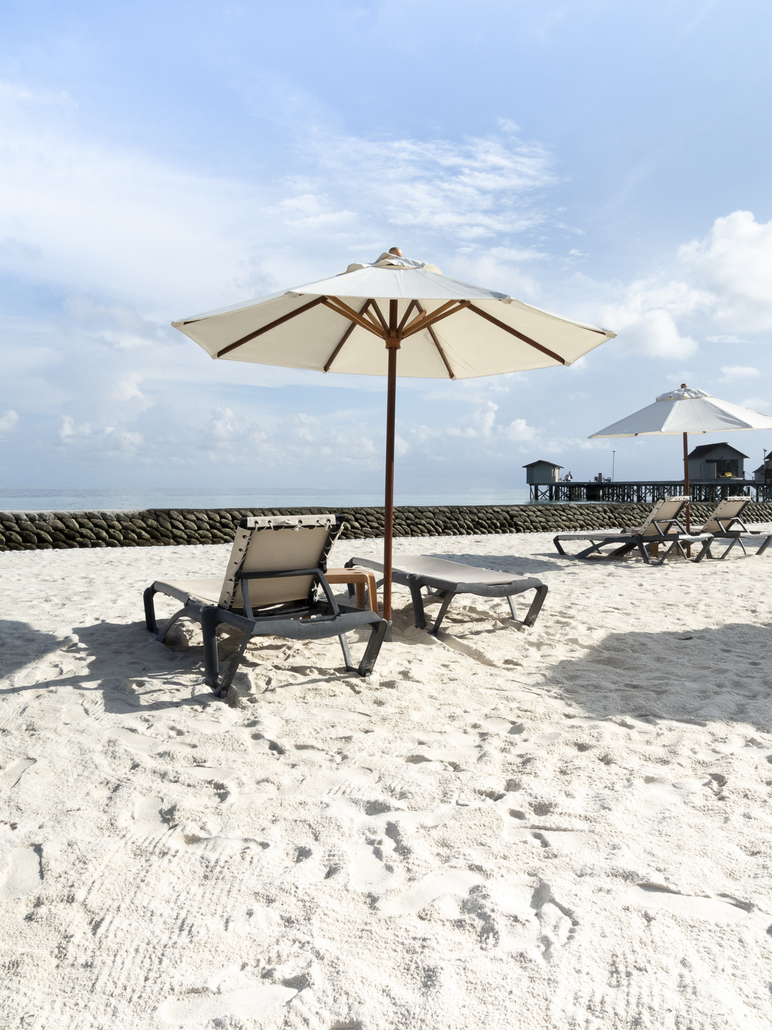 Alexandra-Marie-Interiors-Travel-Photography-Prints-Maldives-Resort-Life-Beach-Beautiful-Destination-18.jpg
