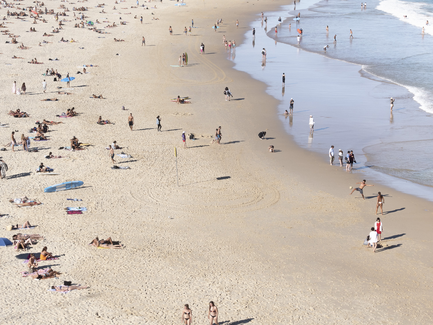 Alexandra-Marie-Interiors-Photography-Beach-Scenes-BondiBeach-Sydney-BeachCulture-Summer-13.jpg