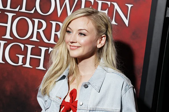 actress-emily-kinney-attends-universal-studios-halloween-horror-picture-id847908876.jpeg
