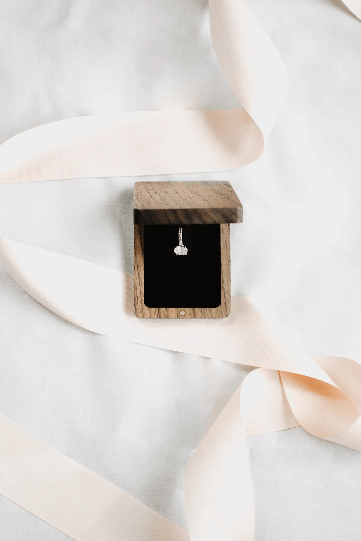 Blush + Gray Pittsburgh PNC Park Wedding | Pennsylvania Wedding Photographer | Catherine Milliron Photography