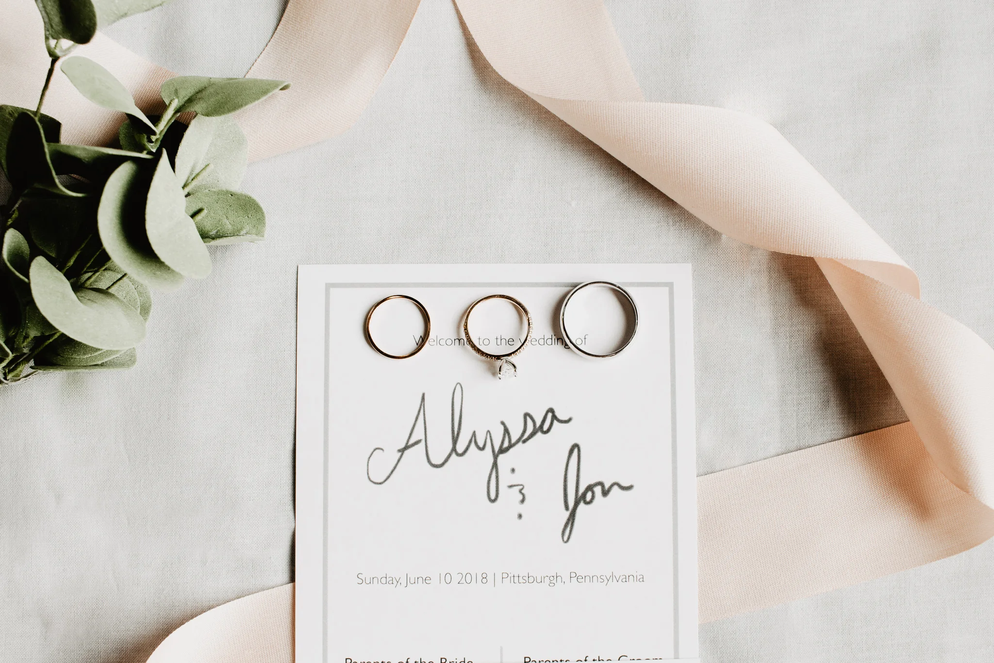 Blush + Gray Pittsburgh PNC Park Wedding | Pennsylvania Wedding Photographer | Catherine Milliron Photography