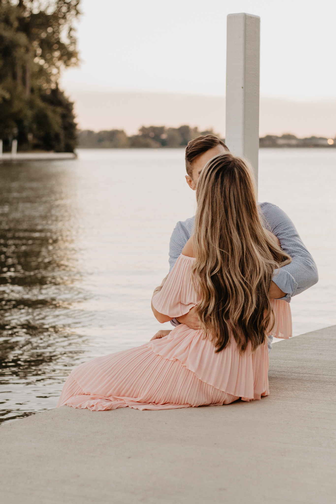 Taryn + Dan | Cleveland Waterfront Sunset Engagement Session | Columbus Wedding + Engagement Photographer | Catherine Milliron Photography