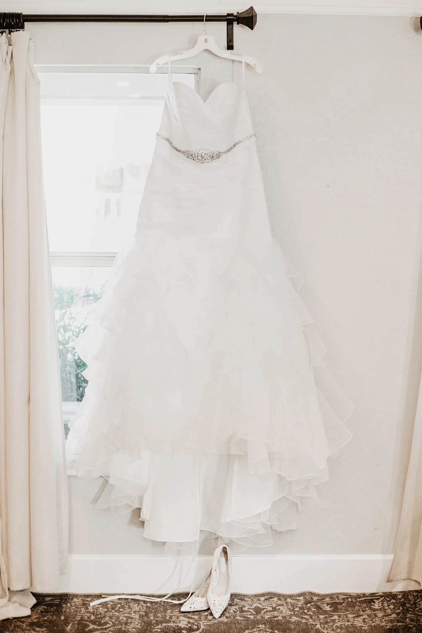 Heather + Javier | Navy and Gold Dallas Texas Discovery Gardens Botanical Wedding | Columbus and Dallas Wedding + Engagement Photographer | Catherine Milliron Photography