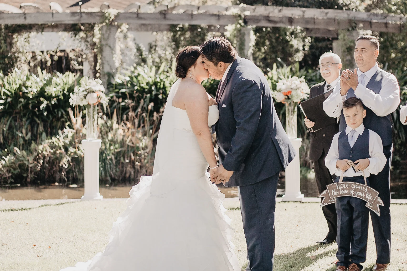 Heather + Javier | Navy and Gold Dallas Texas Discovery Gardens Botanical Wedding | Columbus and Dallas Wedding + Engagement Photographer | Catherine Milliron Photography