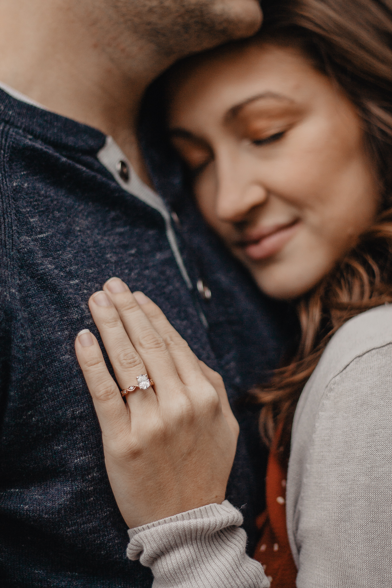 Brooke + Seth | Fall Columbus Ohio German Village Engagement Session | Columbus Ohio Wedding + Engagement Photographer | Catherine Milliron Photography