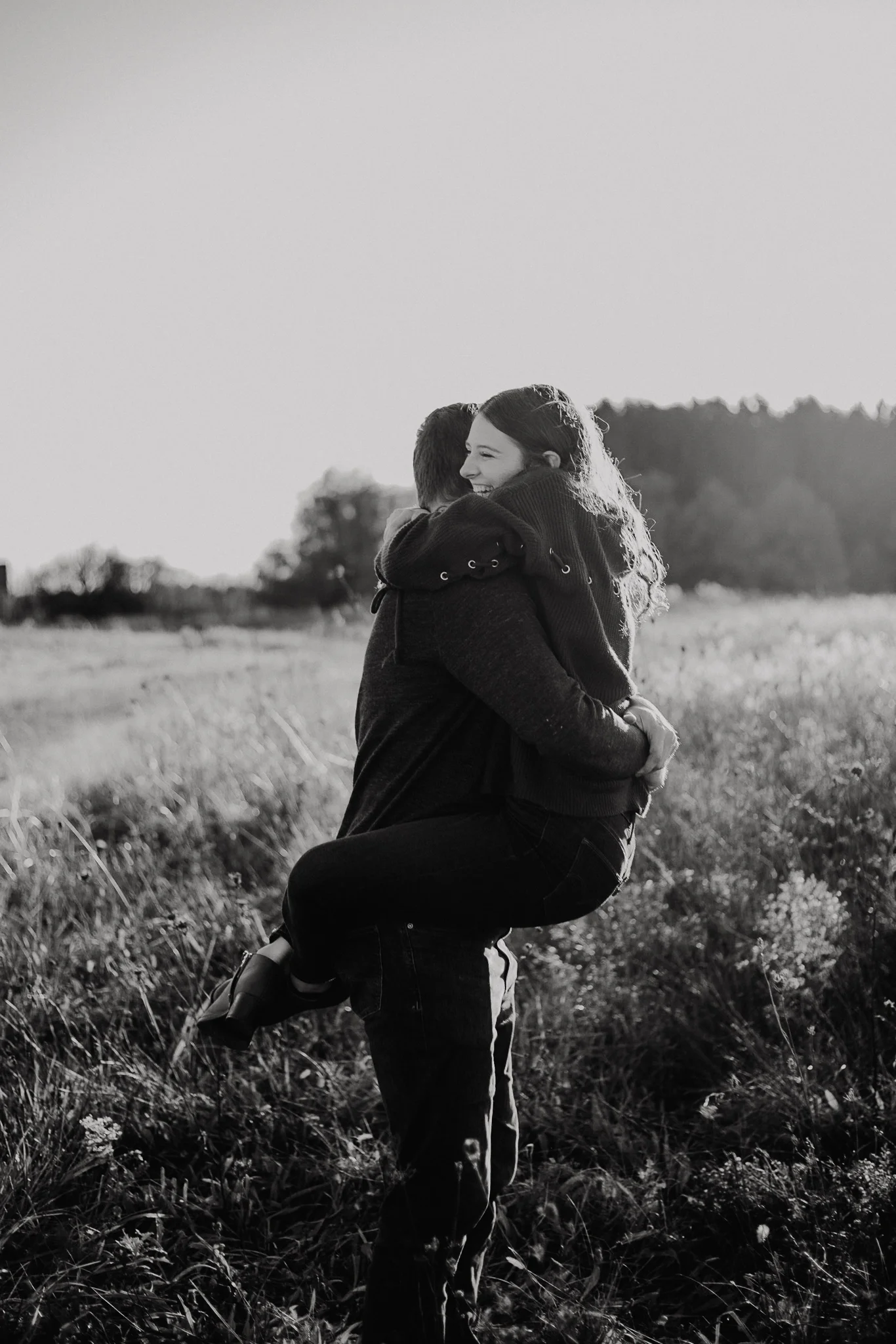 Danielle + Aaron | Ohio Fall Field Sunset Engagement Session | Columbus Ohio Wedding + Engagement Photographer | Catherine Milliron Photography