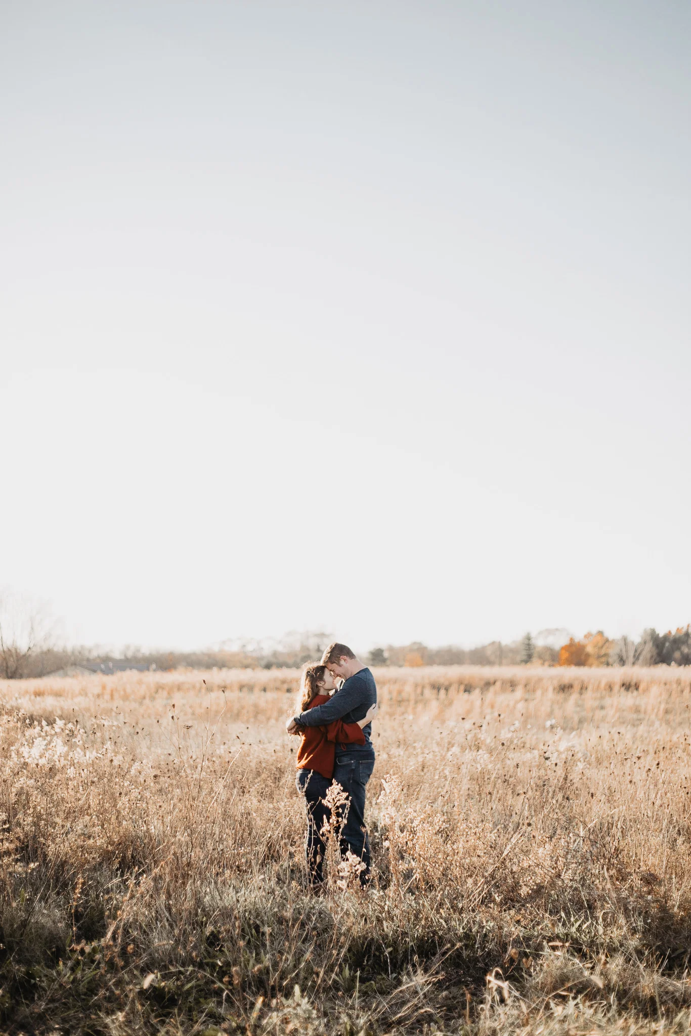 Danielle + Aaron | Ohio Fall Field Sunset Engagement Session | Columbus Ohio Wedding + Engagement Photographer | Catherine Milliron Photography