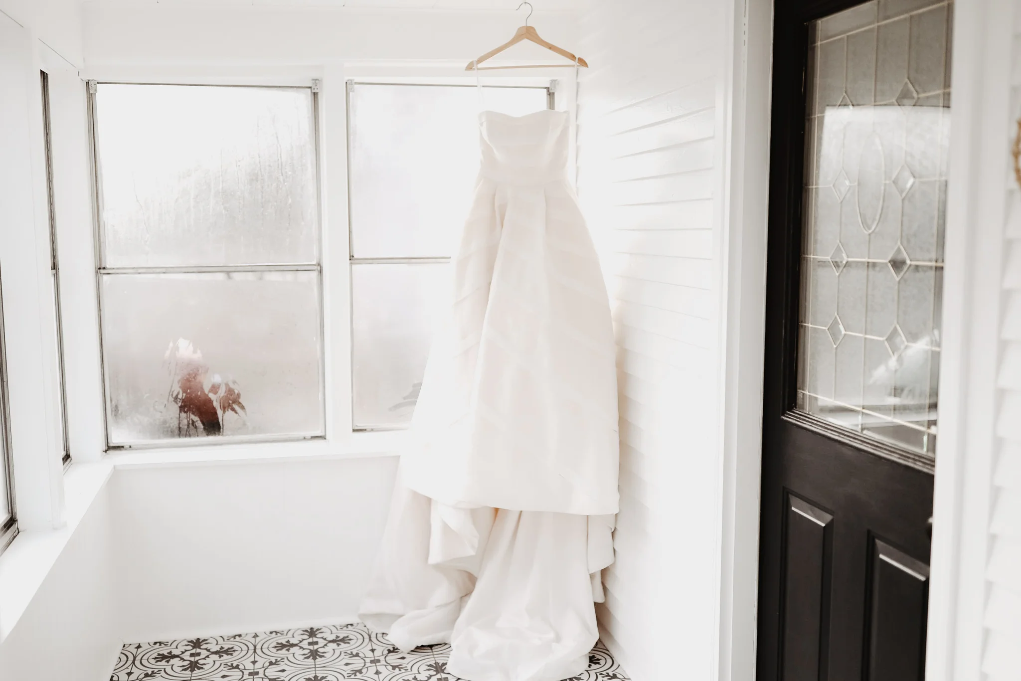 Megan + Jay | Cranberry and Gold Christmas Michigan Wedding | Ohio Wedding + Engagement Photographer | Catherine Milliron Photography