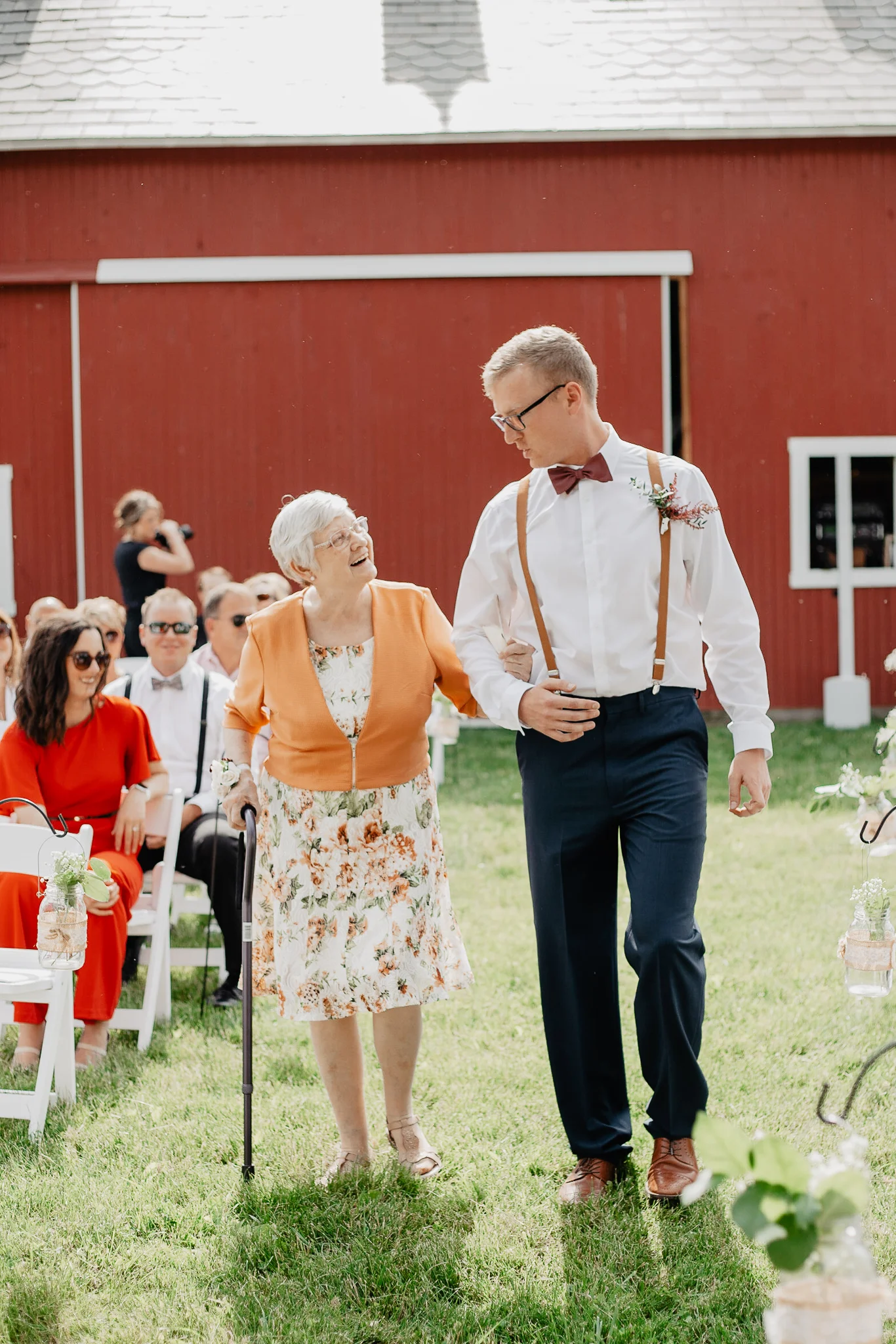 Hannah + Mike | Chianti and Navy Columbus Wedding at Little Brooke Meadow | Catherine Milliron Photography | Ohio Wedding + Engagement Photographer