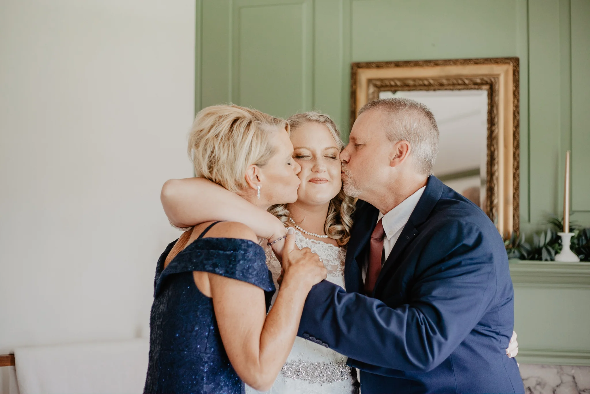 Hannah + Mike | Chianti and Navy Columbus Wedding at Little Brooke Meadow | Catherine Milliron Photography | Ohio Wedding + Engagement Photographer