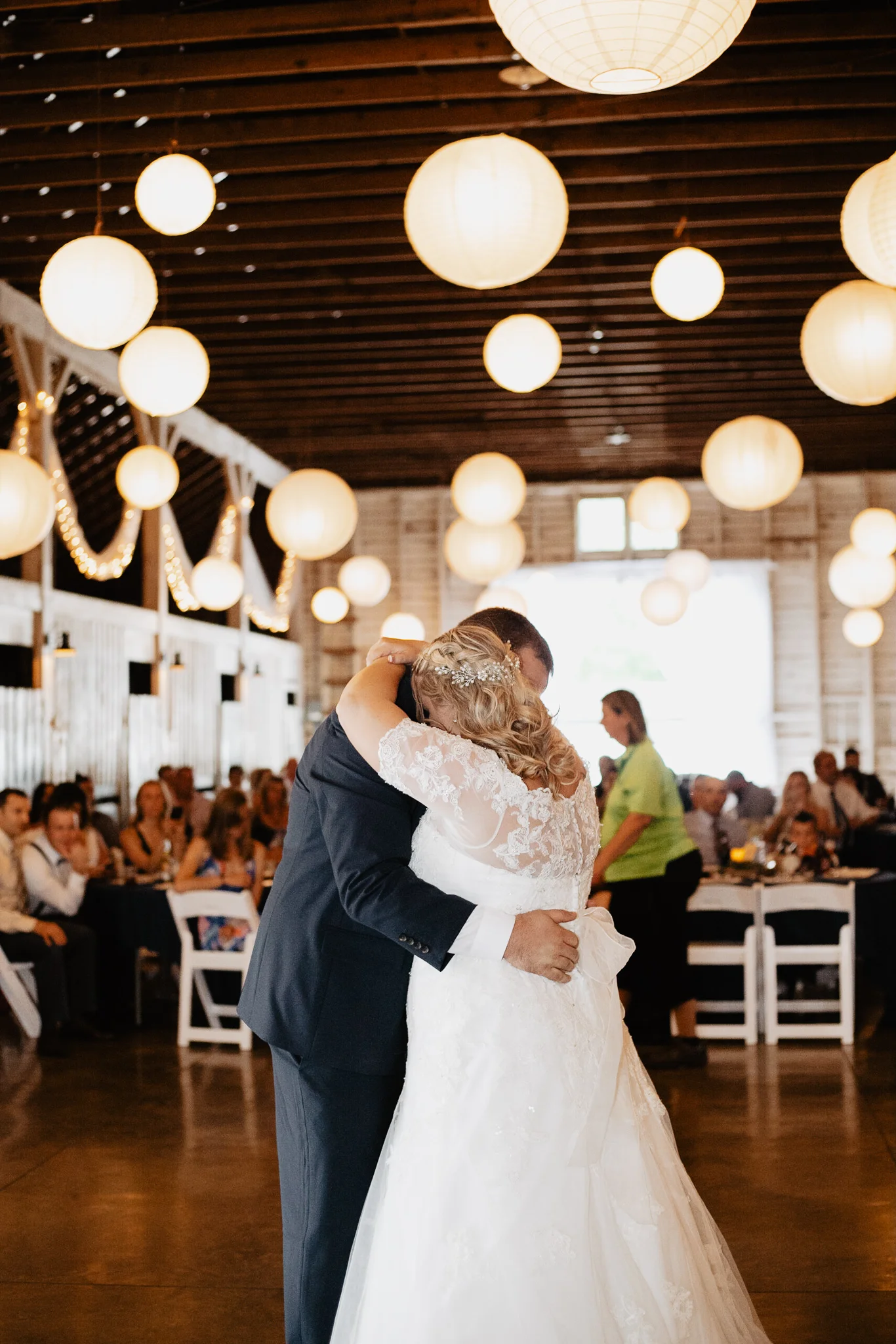 Hannah + Mike | Chianti and Navy Columbus Wedding at Little Brooke Meadow | Catherine Milliron Photography | Ohio Wedding + Engagement Photographer