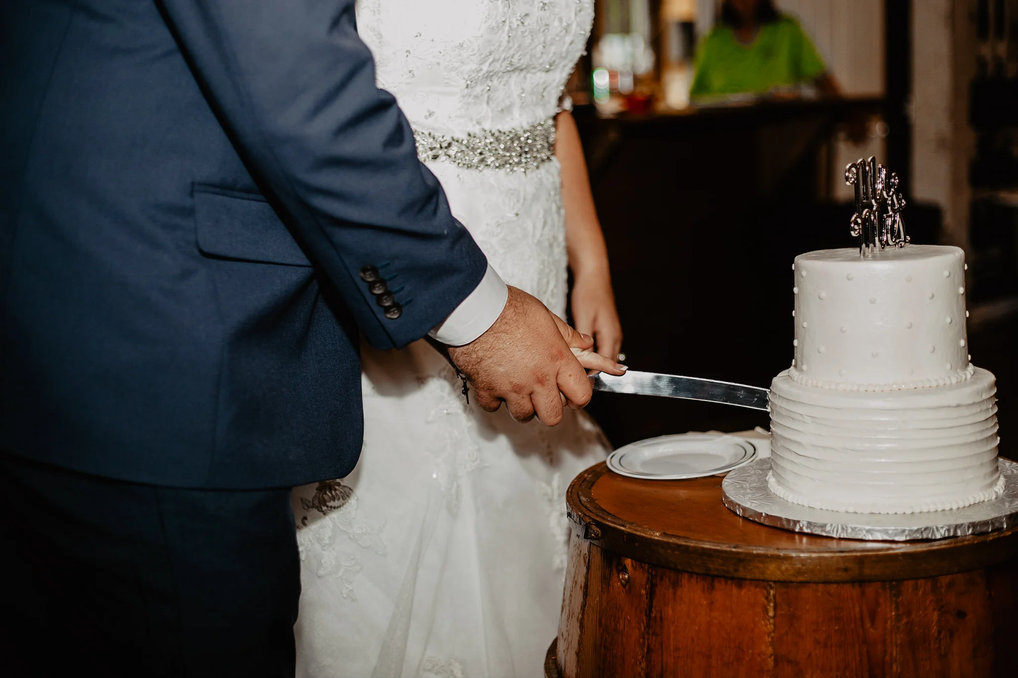 Hannah + Mike | Chianti and Navy Columbus Wedding at Little Brooke Meadow | Catherine Milliron Photography | Ohio Wedding + Engagement Photographer
