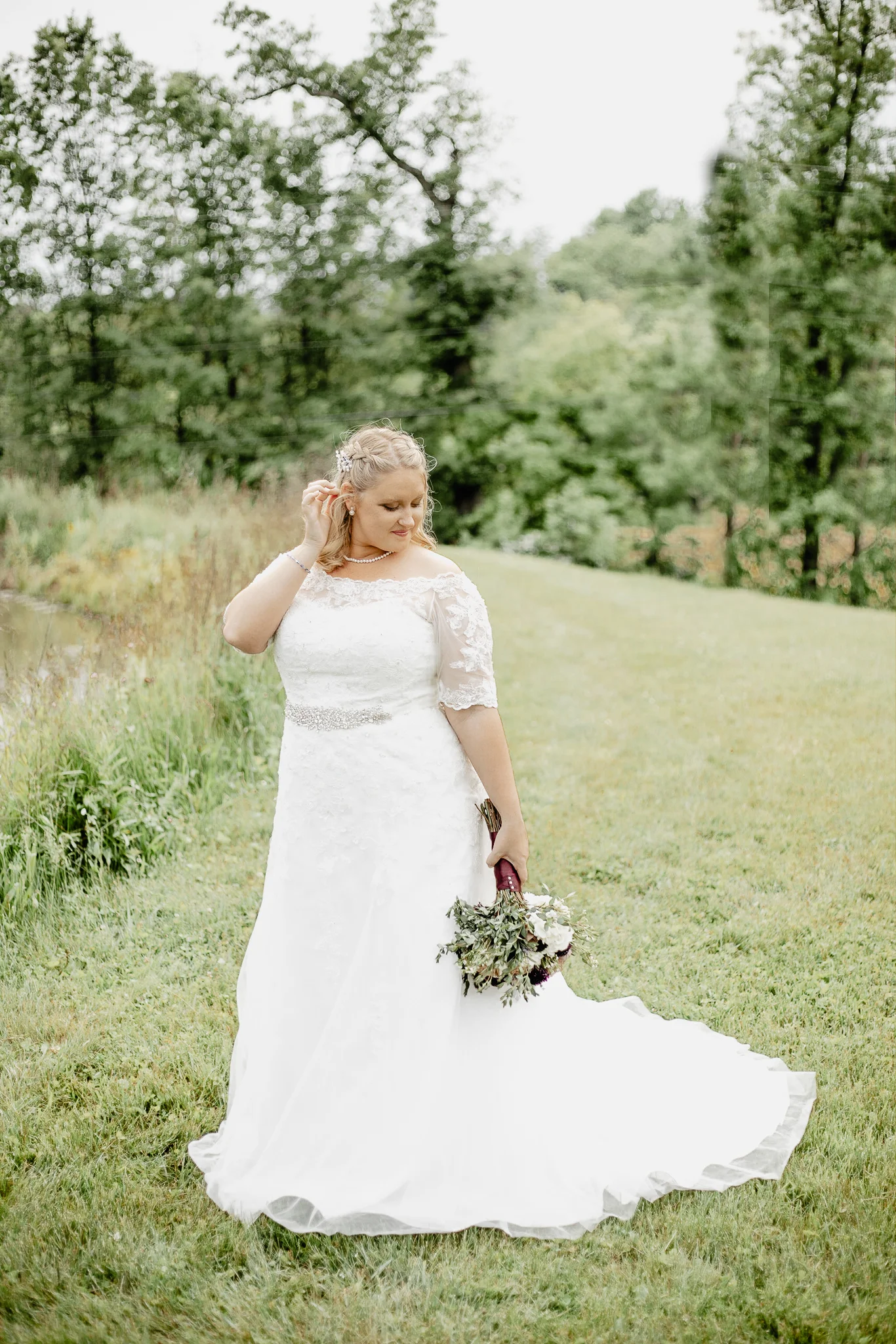 Hannah + Mike | Chianti and Navy Columbus Wedding at Little Brooke Meadow | Catherine Milliron Photography | Ohio Wedding + Engagement Photographer