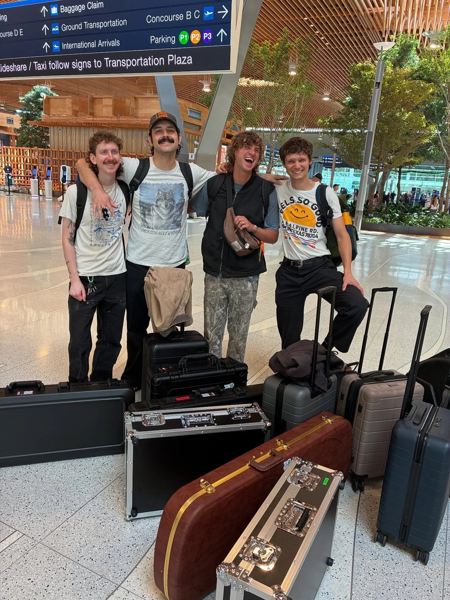 WE MADE IT!!!!
EU and UK Tour starts tomorrow and we are so ready to play 24 shows in 29 days
(Not jet lagged at all)

come find us:
5/9 - Kusel, DE - @kulturzentrum_kinett 
6/9 - Munich, DE - @milla_club 
7/9 - Pilsen, CZ - @pilsenbuskingfest 
9/9 -
