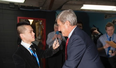 Speaking to Orr at the CHL/NHL Top Prospects Game (Photo by Chris Relke)