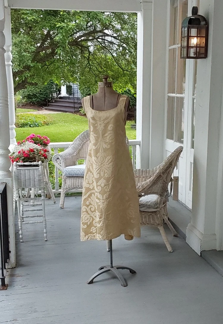 DRESS IN SILK JACQUARD CREAM BAROQUE  Miss Phyllis