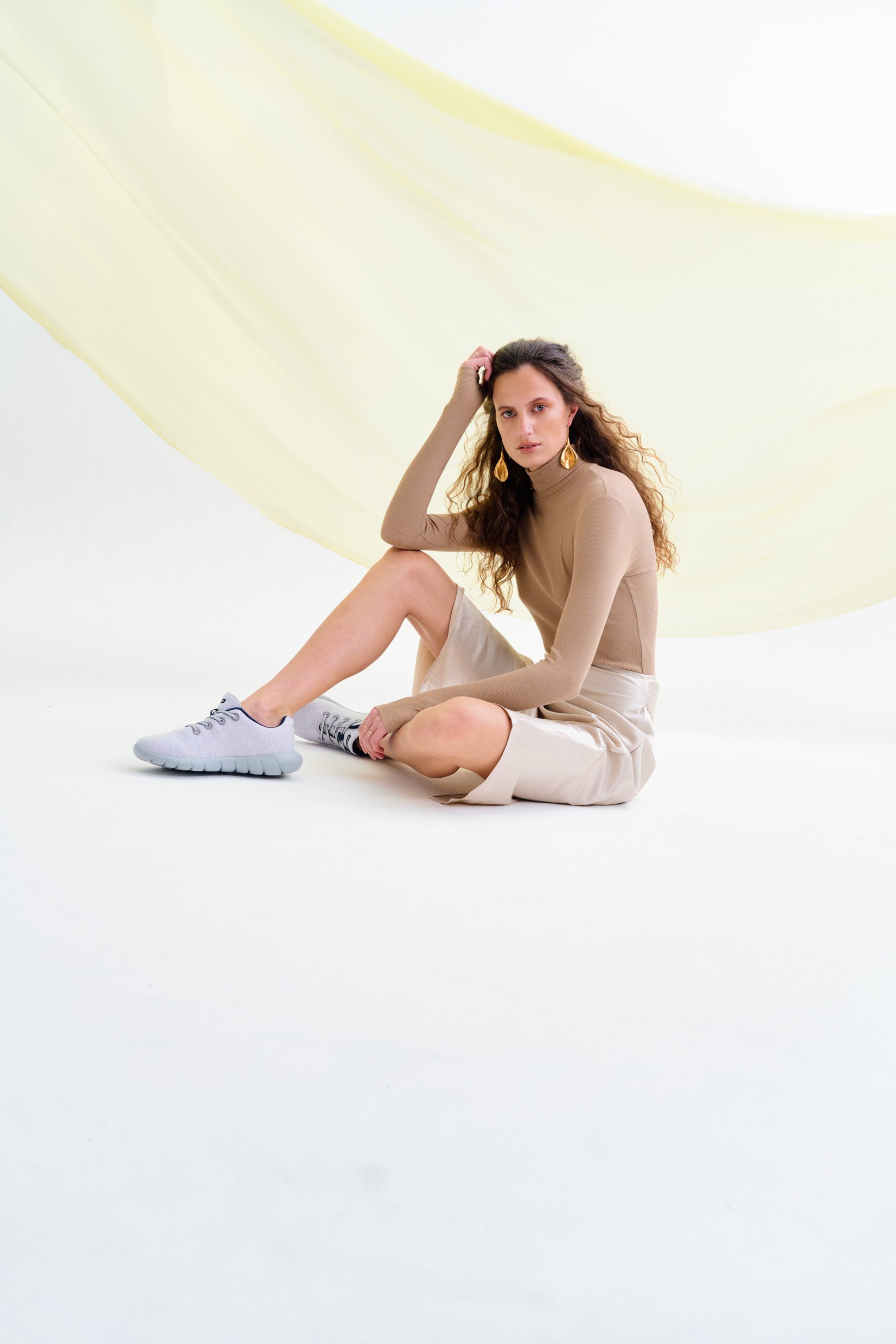 Merino_Runners_W_49300631_silver_grey_JR_Giesswein_2019-Exposure.jpg