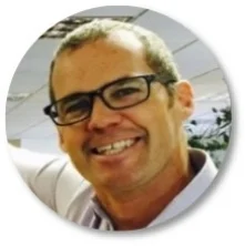 Michael Ford headshot.jpg