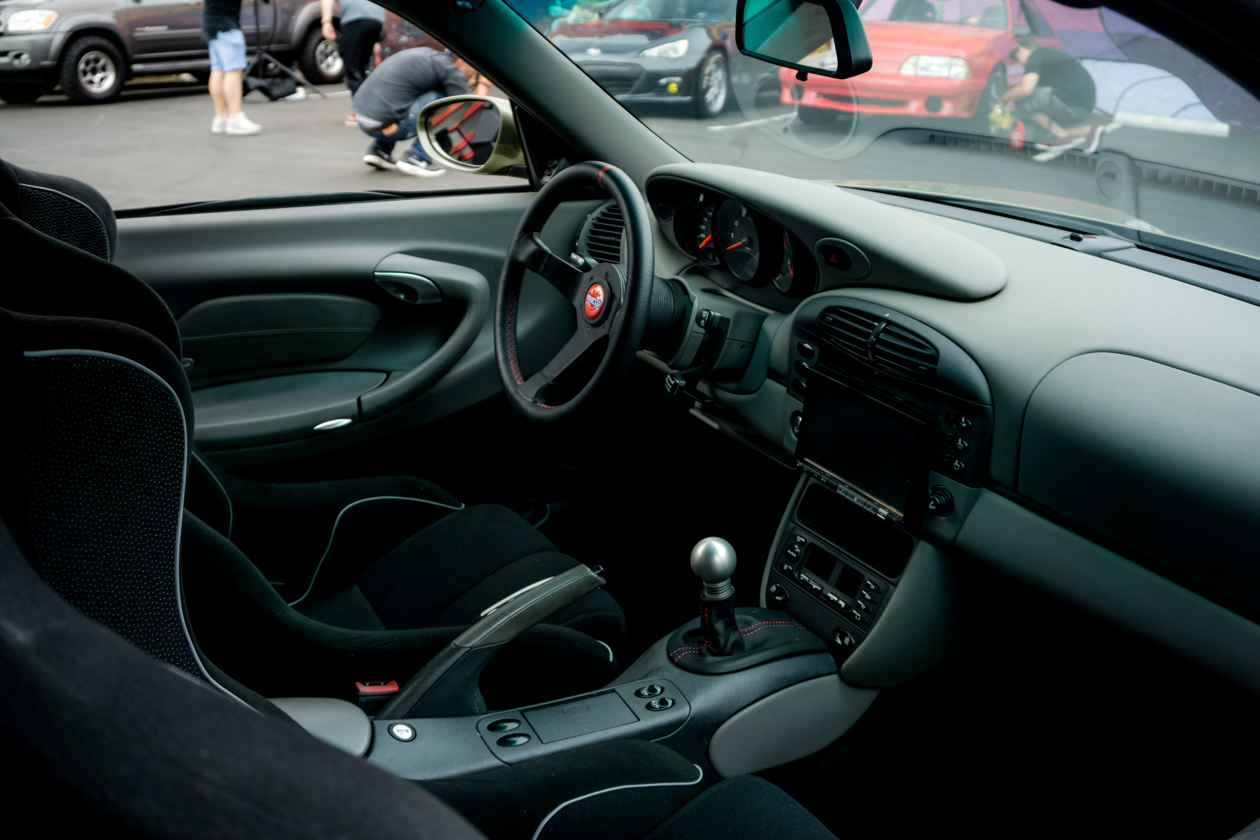 CNCPics_Porsche_911DV8_Interior.jpg