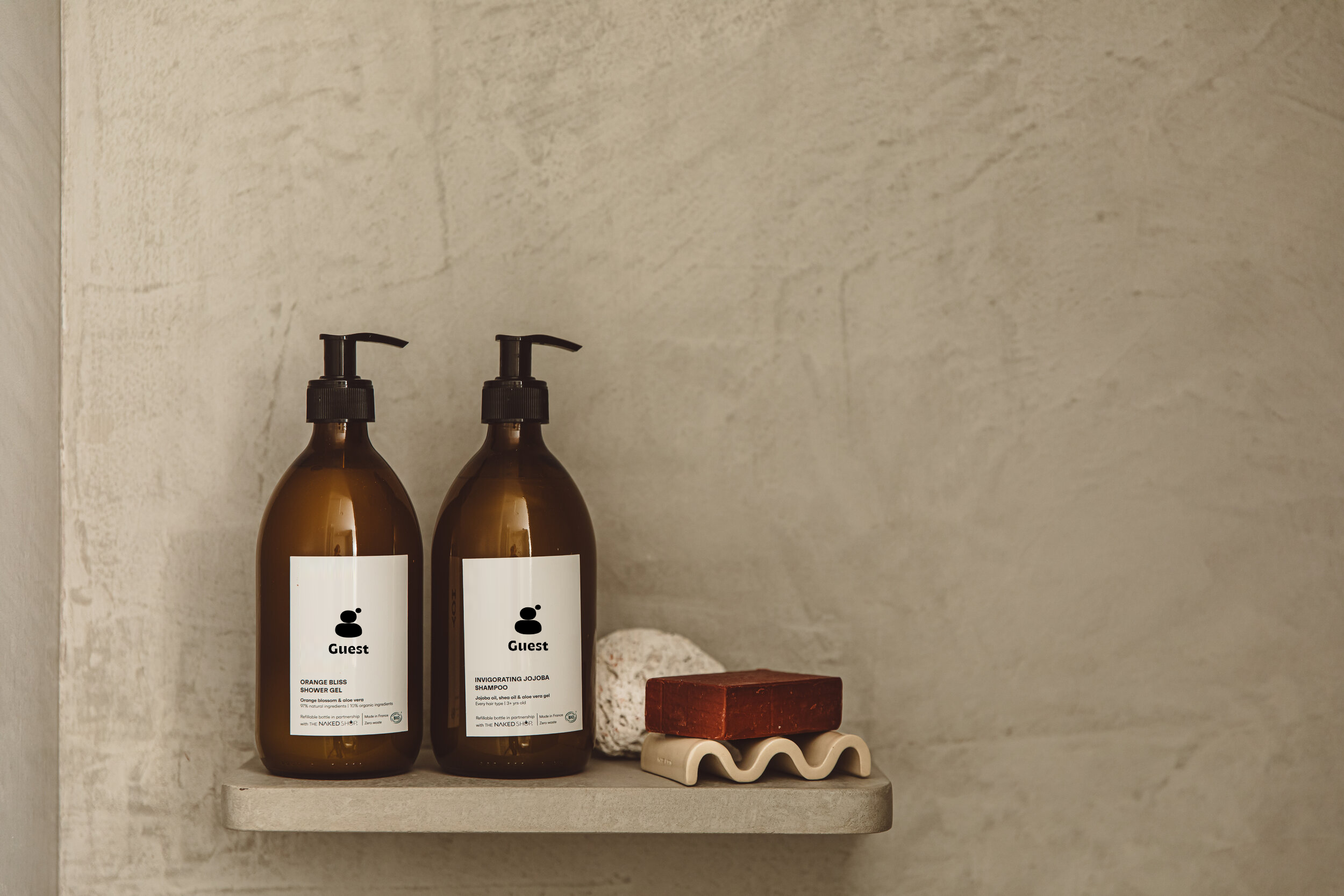 GUEST_SHOWER_PRODUCTS.png