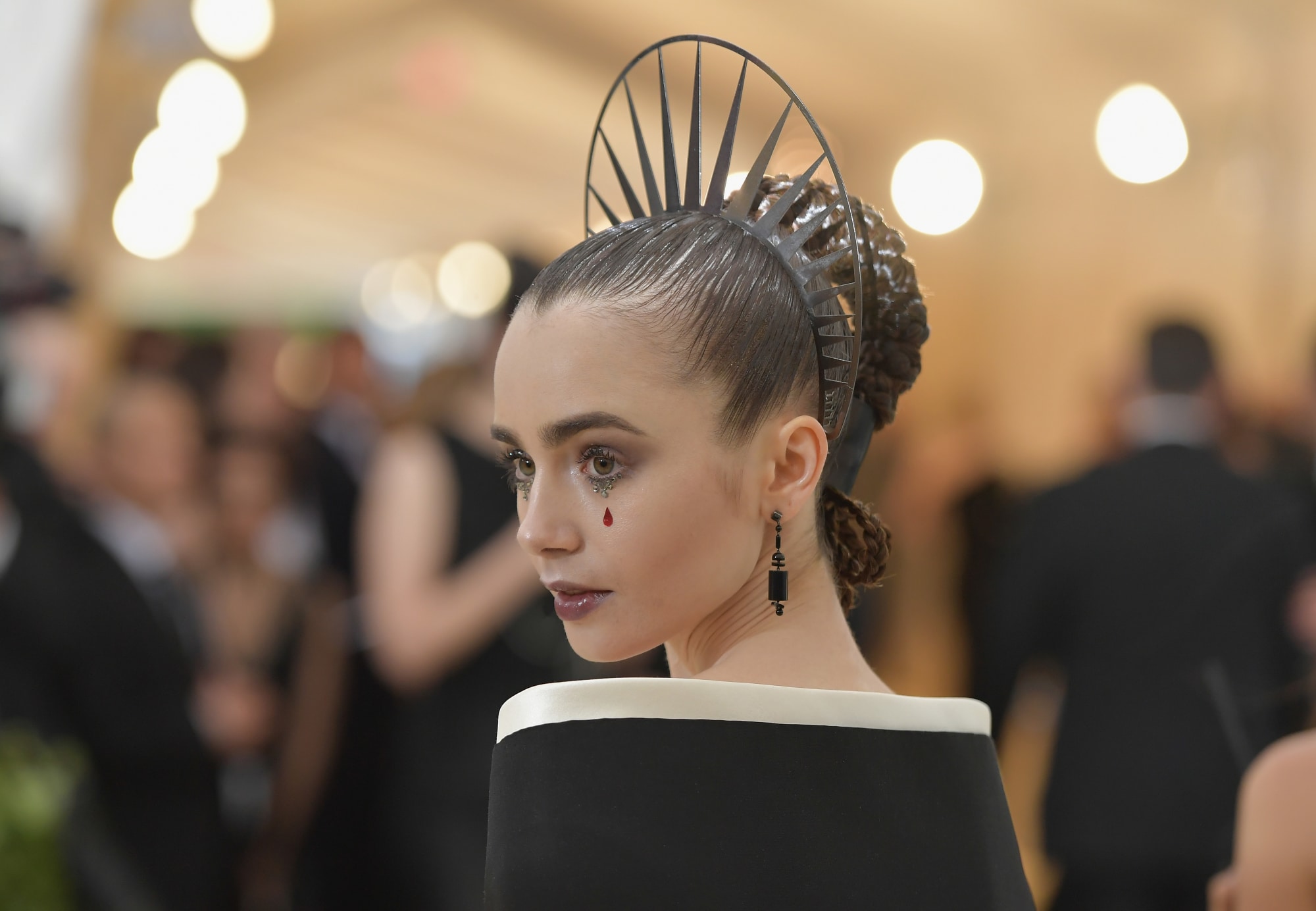lily-collins.jpg