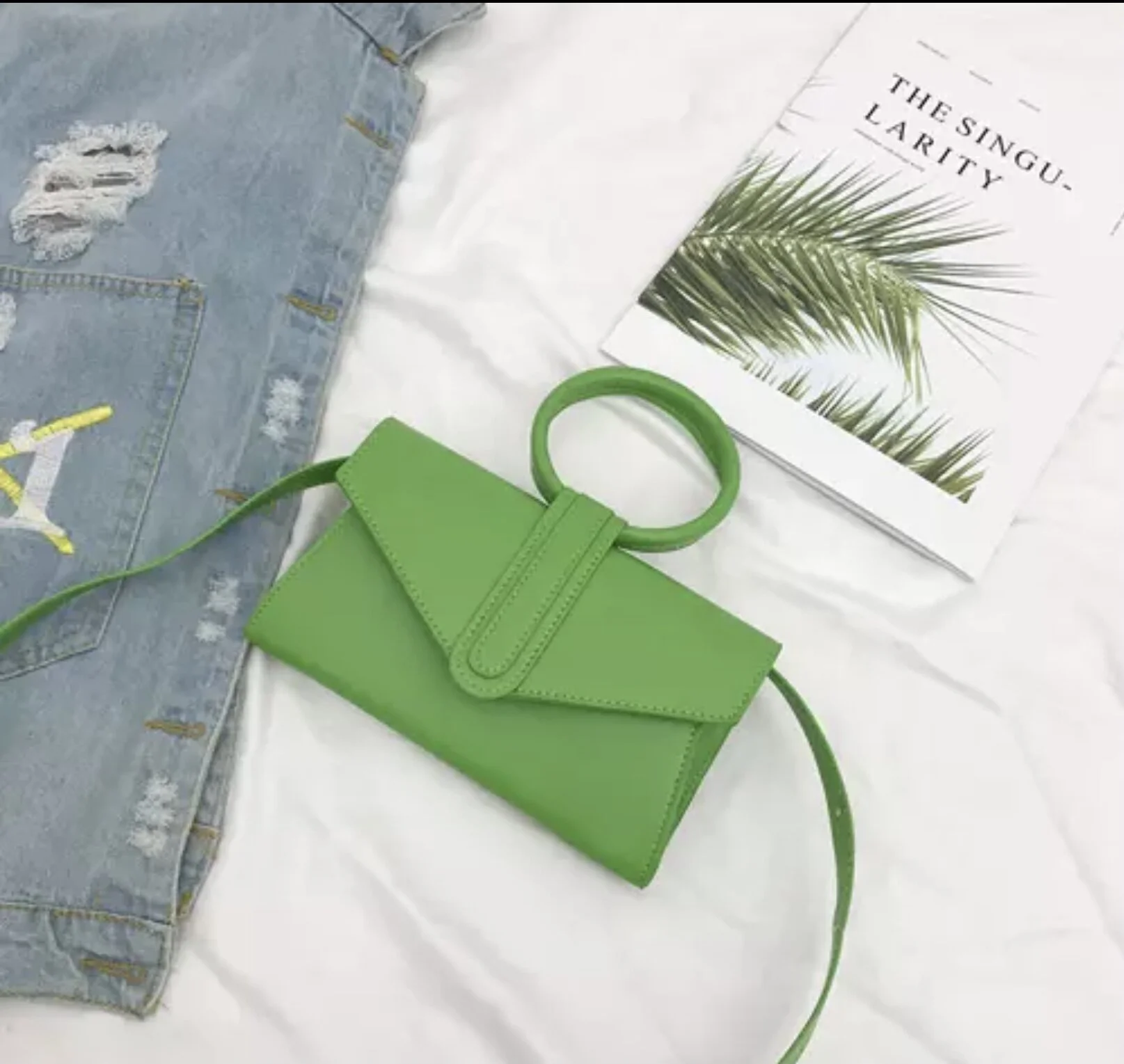 C7393B17-0CD3-468A-B4B7-60D96E40DE8F