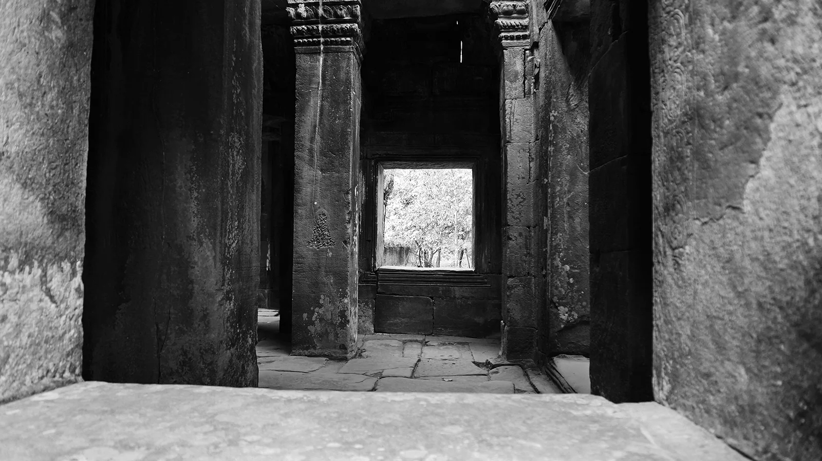 Ape_Bleakney_Cambodia_DSC03493x.jpg