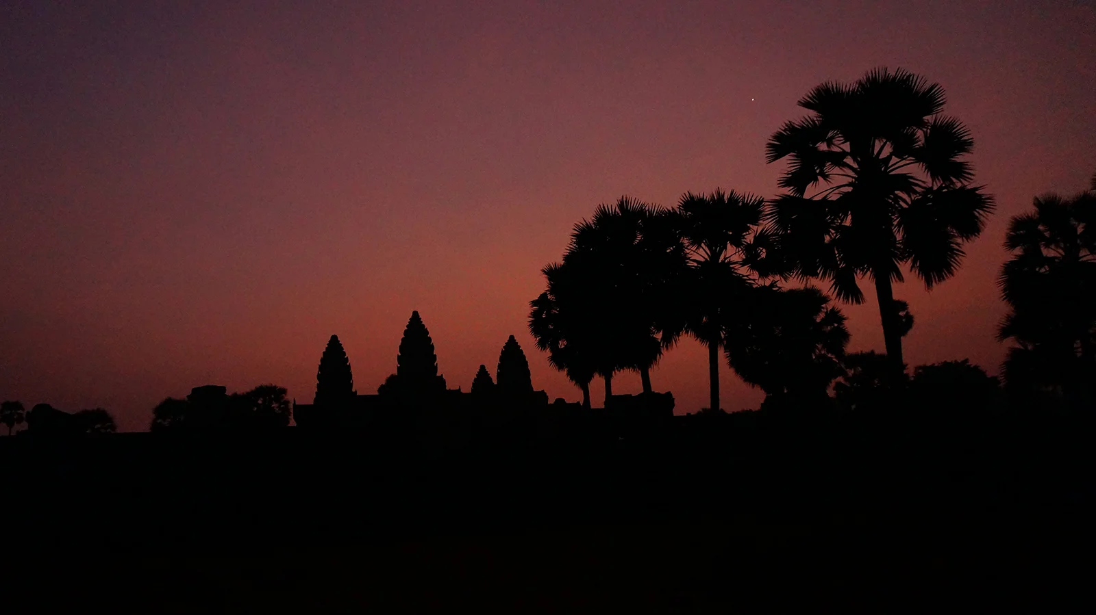 Ape_Bleakney_Cambodia_DSC03009x.jpg