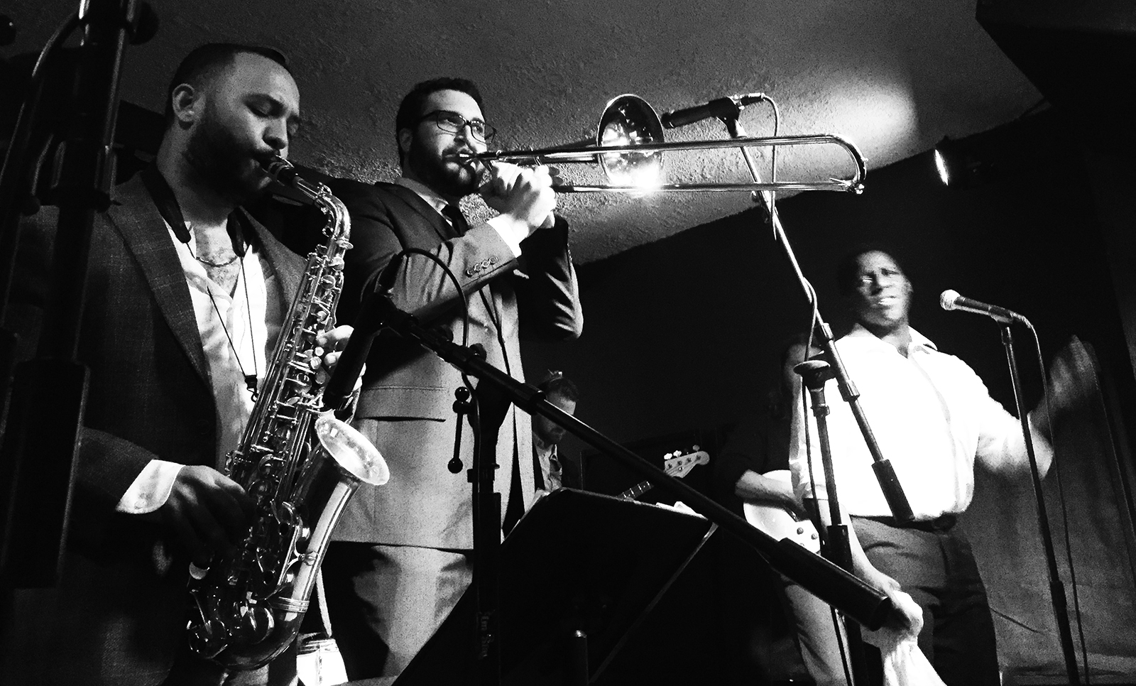 Wesley Bright & The Hi-Lites @ The Happy Dog (Euclid Tavern) - Cleveland, Ohio / 2016