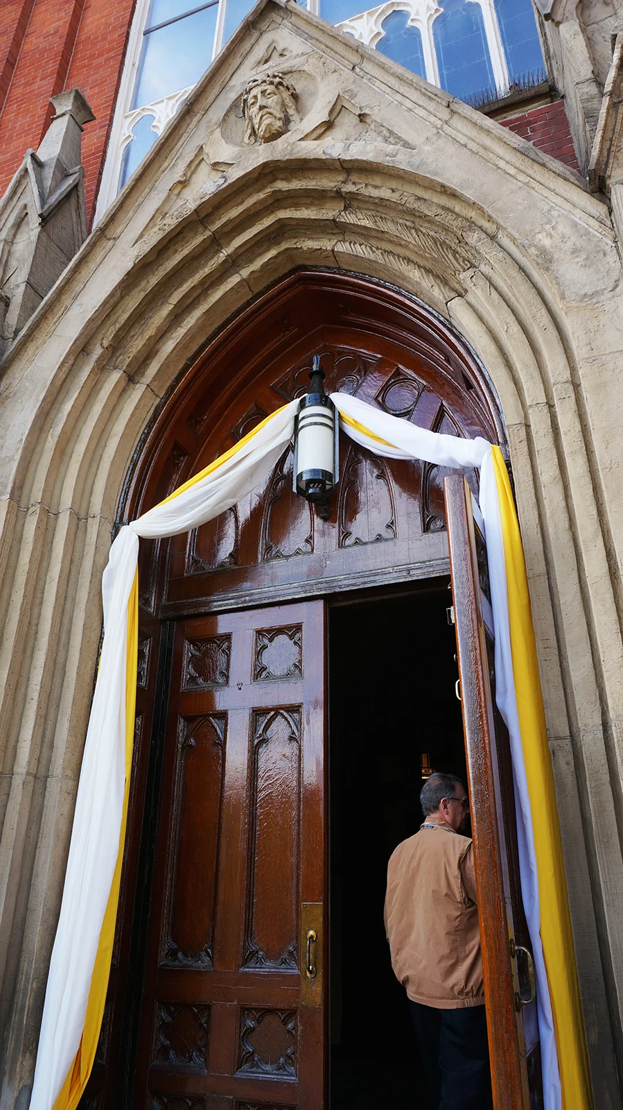Ape_Bleakney_Cleveland_E_DSC01988_2x.jpg