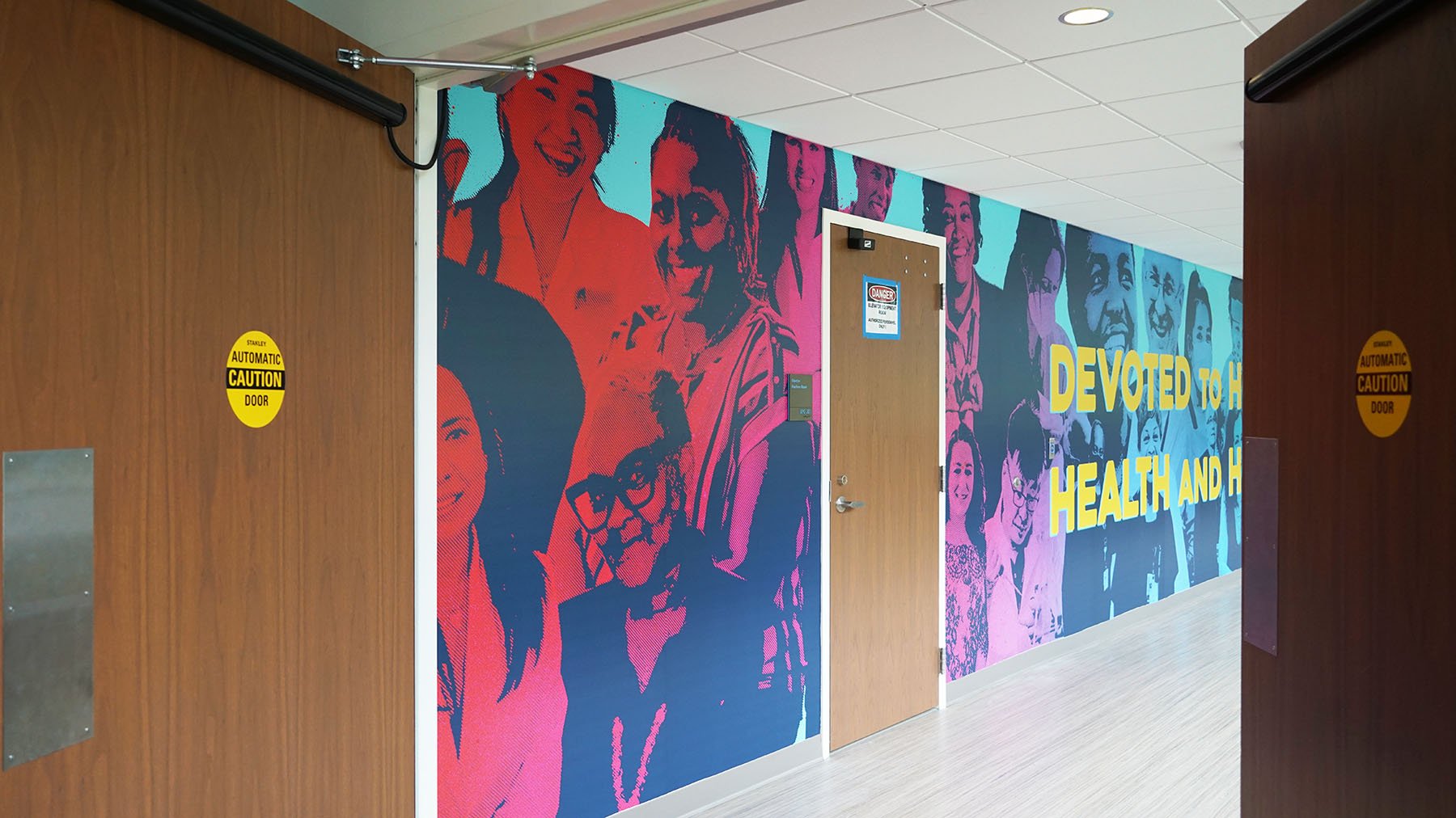 Ape_Bleakney_MetroHealth_Mural_DSC09161x.jpg