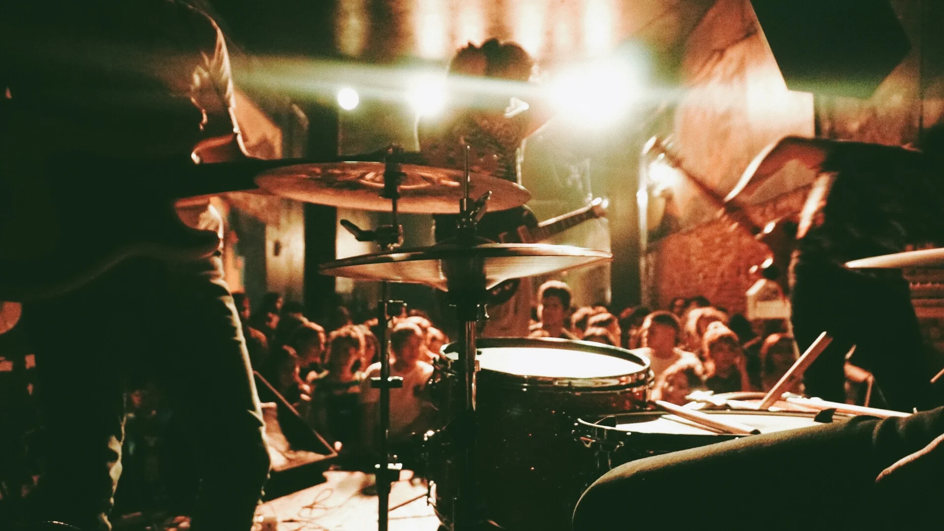 The Tracks @ The Smell, June 2017