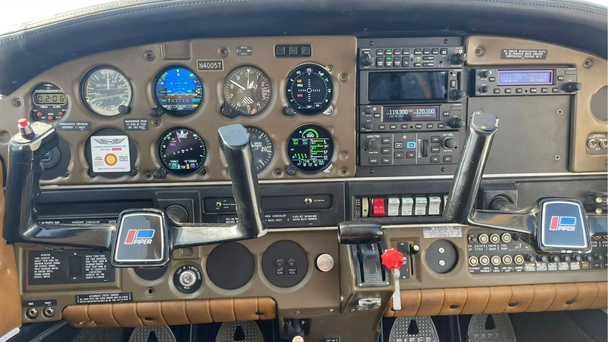 active pilot aircraft rental and pricing for flight training in los angeles