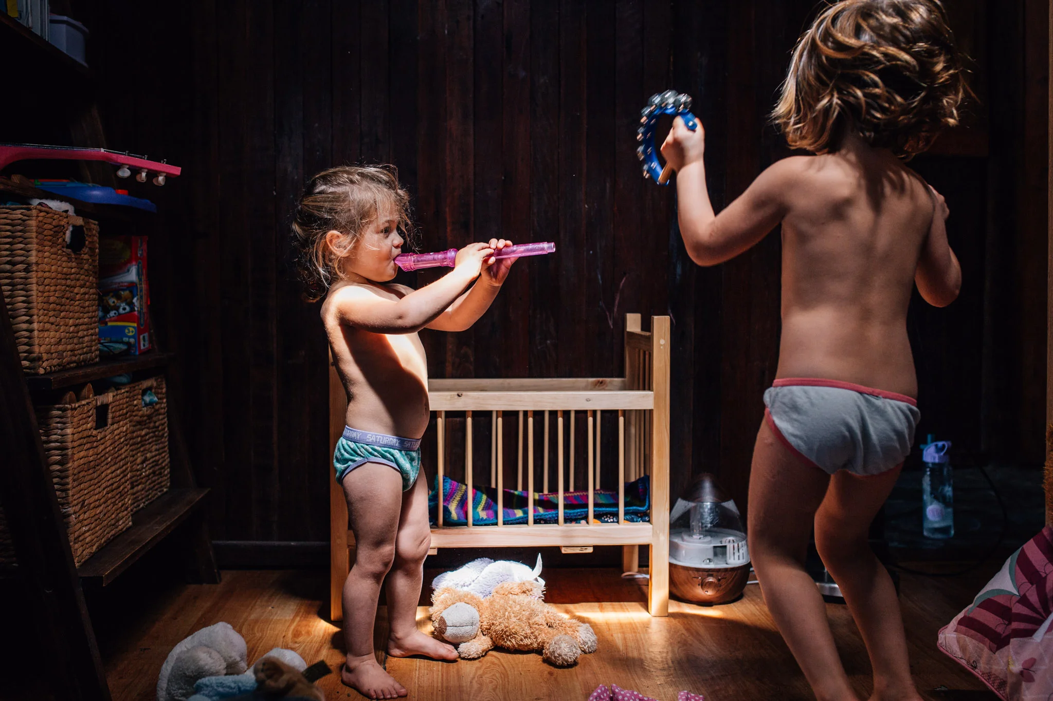 There are posed portraits and then there is this. If this was your daughters, wouldn't you print this lifestyle photograph as big as you possibly could? 