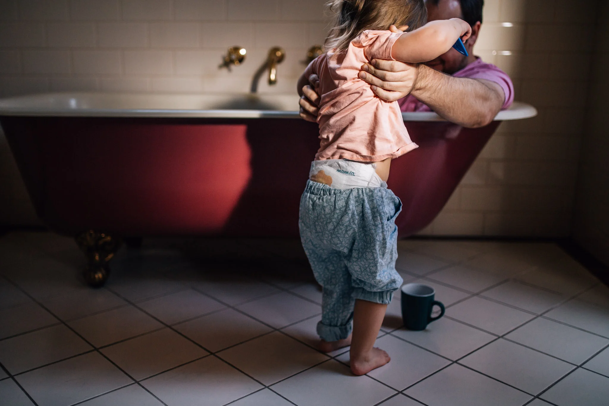 girl with father in bathtub (1 of 1).jpg